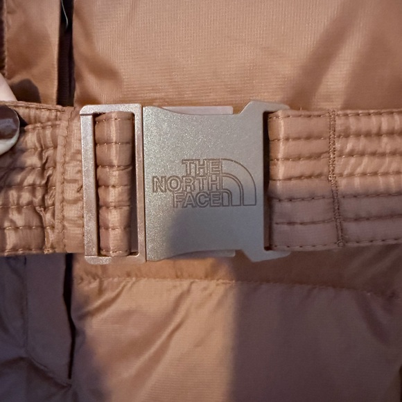 The North Face Women's Dark Oak Belted Puffer Jacket - Picture 10 of 16